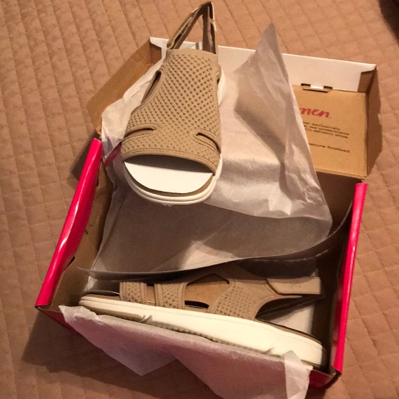 Tan Sandals - Picture 2 of 3